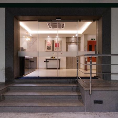 7 Apple Hotel Mahape, نافي مومباي المظهر الخارجي الصورة
